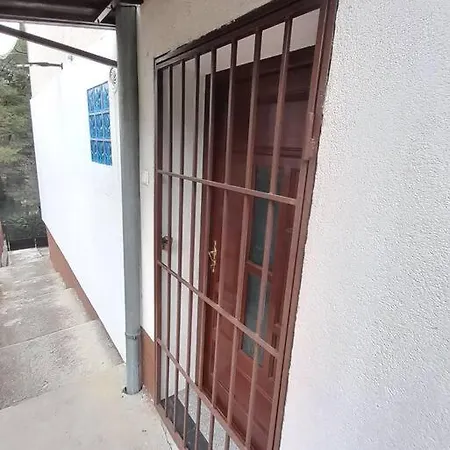 Cozy Guest Very Quiet And Pleasant : )