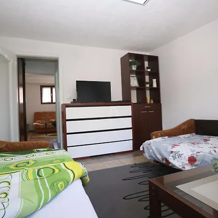 Cozy Guest Very Quiet And Pleasant : )