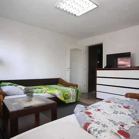 Cozy Guest Very Quiet And Pleasant : ) דירה סראייבו